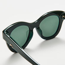 Load image into Gallery viewer, Cami . Green

