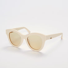 Load image into Gallery viewer, Cami . Ivory
