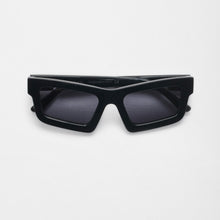 Load image into Gallery viewer, Tilde . Black

