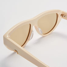 Load image into Gallery viewer, Viko . Ivory
